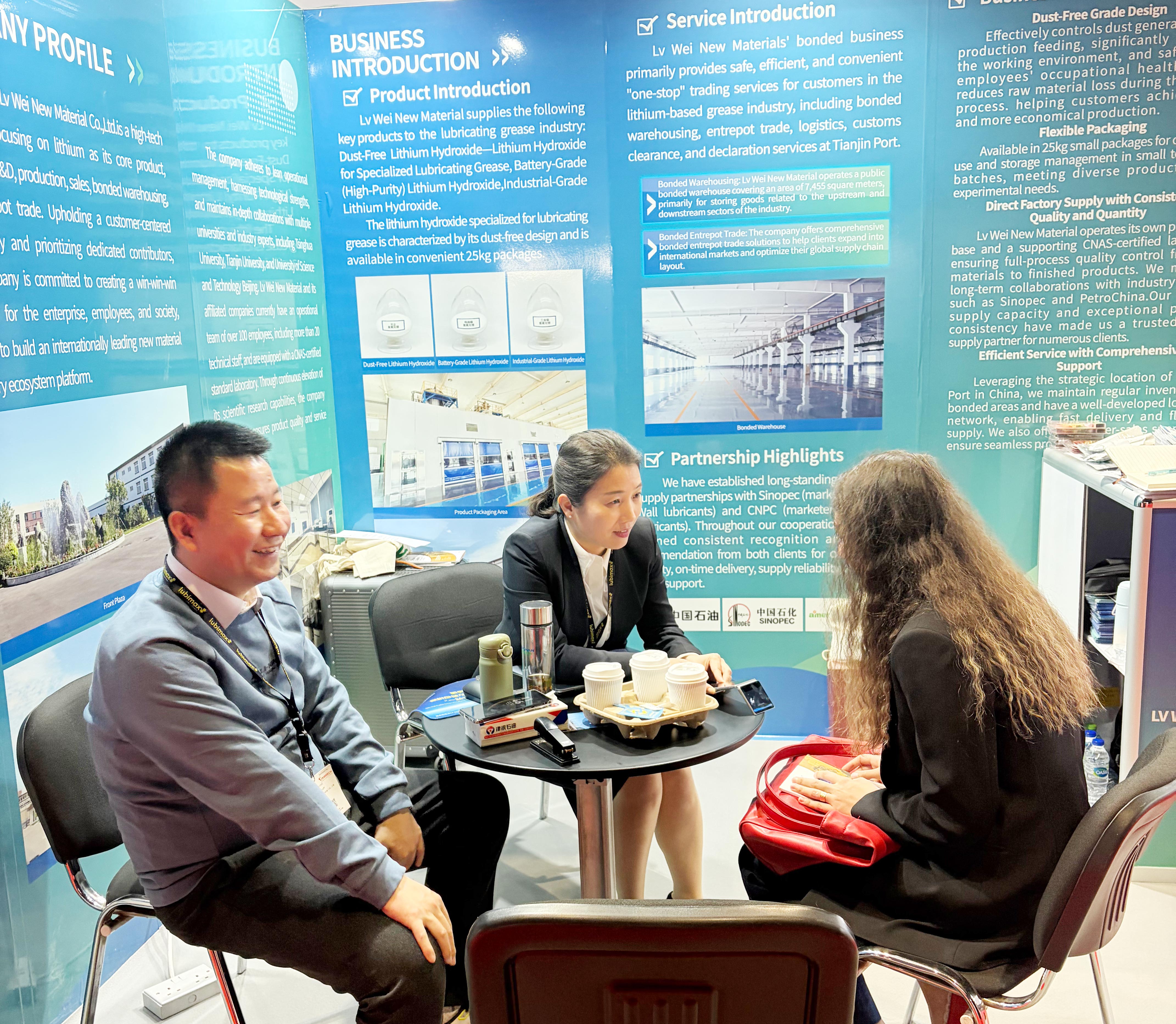 亮相迪拜！绿伟新材料闪耀2026中东国际润滑油展览会