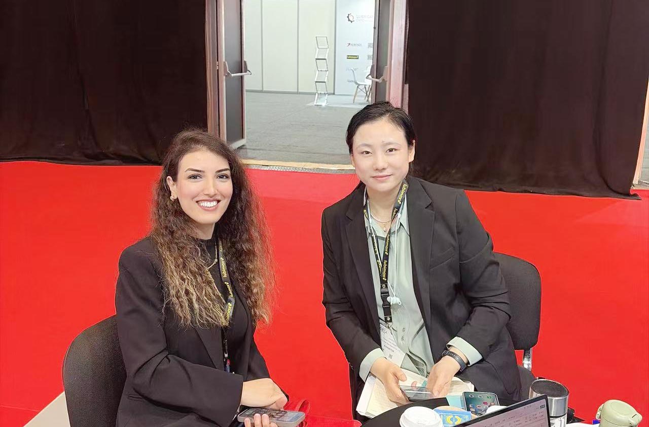 绿伟新材料闪耀2026中东国际润滑油展览会